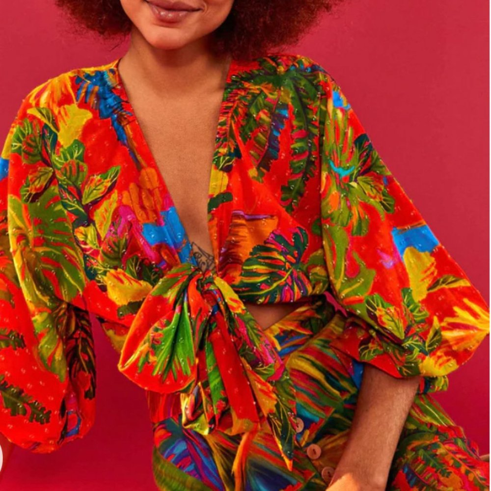 Farm Rio Women’s Red Urban Jungle V Neck Top - Size Small - Picture 3 of 13